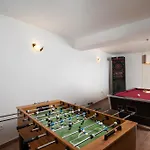 Arena - Pool Table, Table Tennis, Darts & Vila *