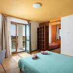 Arena - Pool Table, Table Tennis, Darts & Vila *