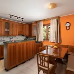 Vila Arena - Pool Table, Table Tennis, Darts & *