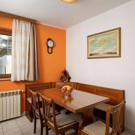 Vila Arena - Pool Table, Table Tennis, Darts & Pula