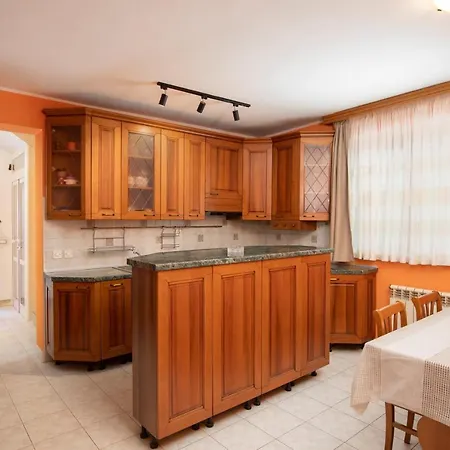 Arena - Pool Table, Table Tennis, Darts & Villa *