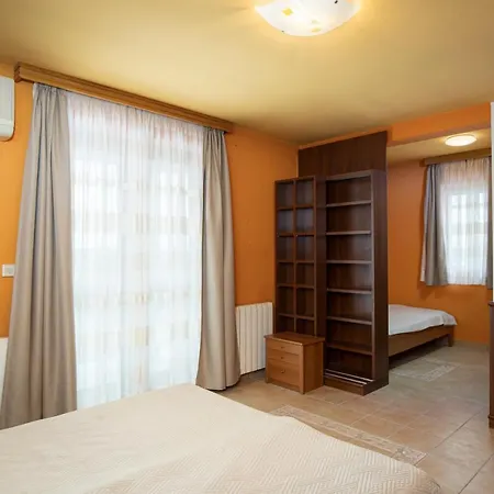 Villa Arena - Pool Table, Table Tennis, Darts & Pula