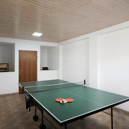 Arena - Pool Table, Table Tennis, Darts & Pula