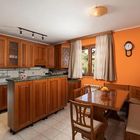 Villa Arena - Pool Table, Table Tennis, Darts & *