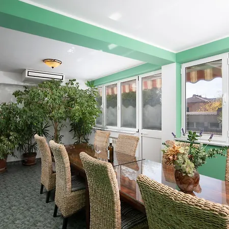 Arena - Pool Table, Table Tennis, Darts & * Pula