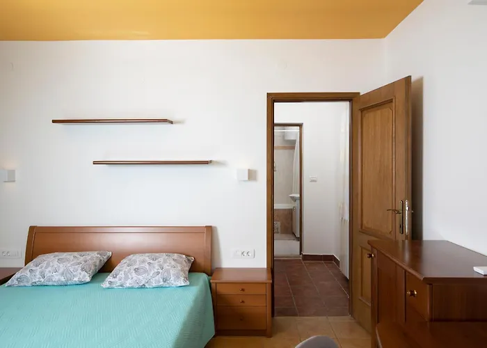 Arena - Pool Table, Table Tennis, Darts & Πούλα