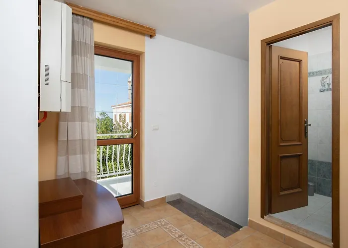 Arena - Pool Table, Table Tennis, Darts & *