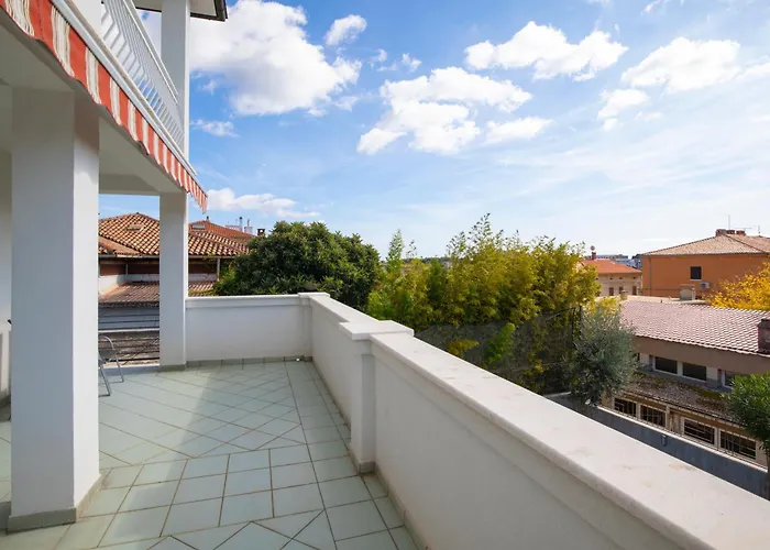 Arena - Pool Table, Table Tennis, Darts & *