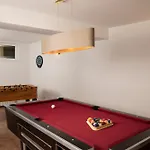 Villa Arena - Pool Table, Table Tennis, Darts &