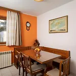Villa Arena - Pool Table, Table Tennis, Darts & Pula