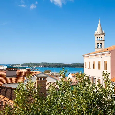 Arena - Pool Table, Table Tennis, Darts & 빌라 풀라