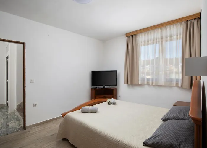 빌라 Arena - Pool Table, Table Tennis, Darts & 풀라