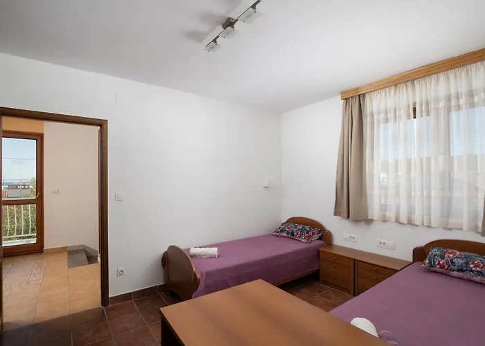 Arena - Pool Table, Table Tennis, Darts & *