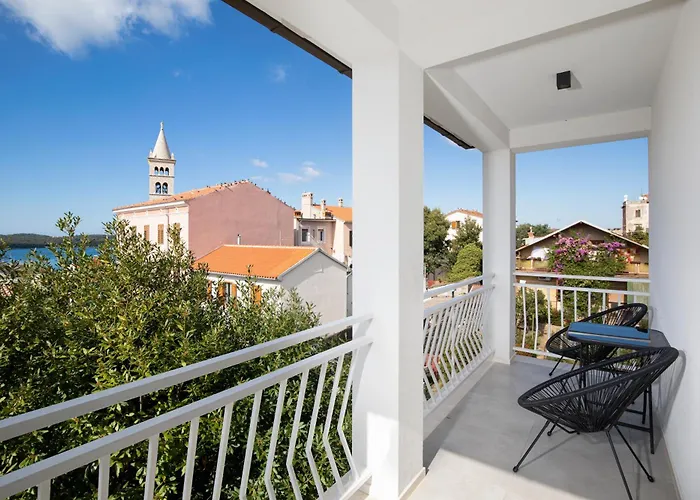 Arena - Pool Table, Table Tennis, Darts & 빌라