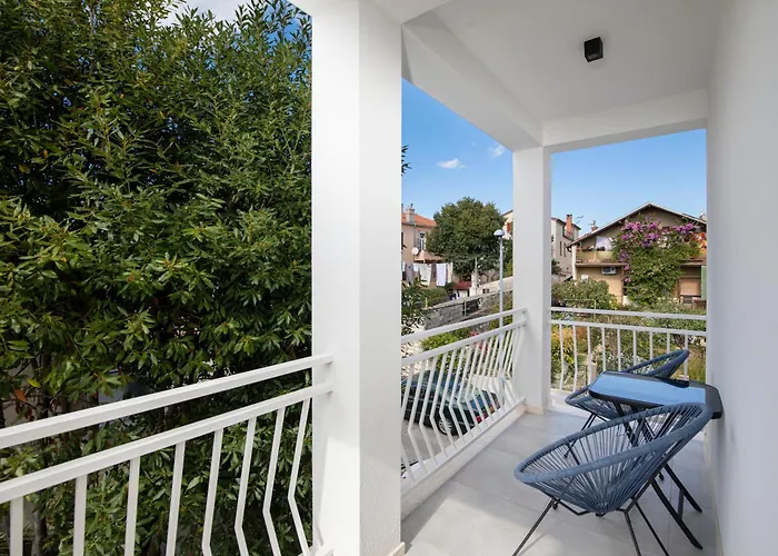 빌라 Arena - Pool Table, Table Tennis, Darts & 풀라